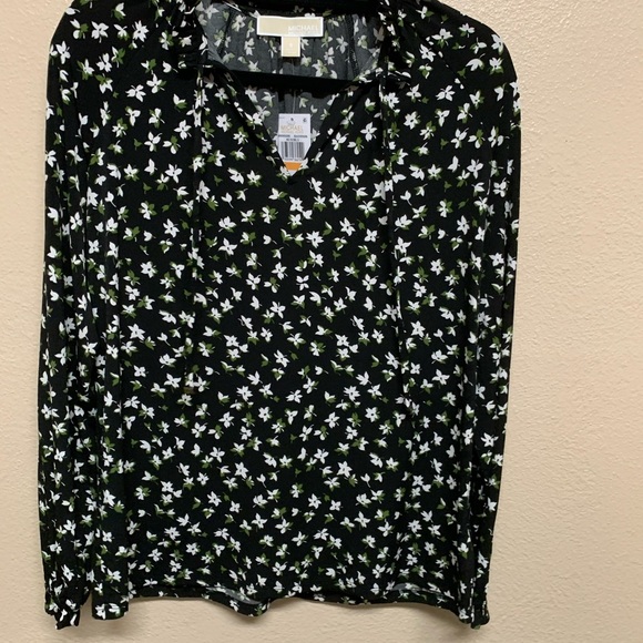 NWT Michael Kors Womens top Green - Picture 3 of 10